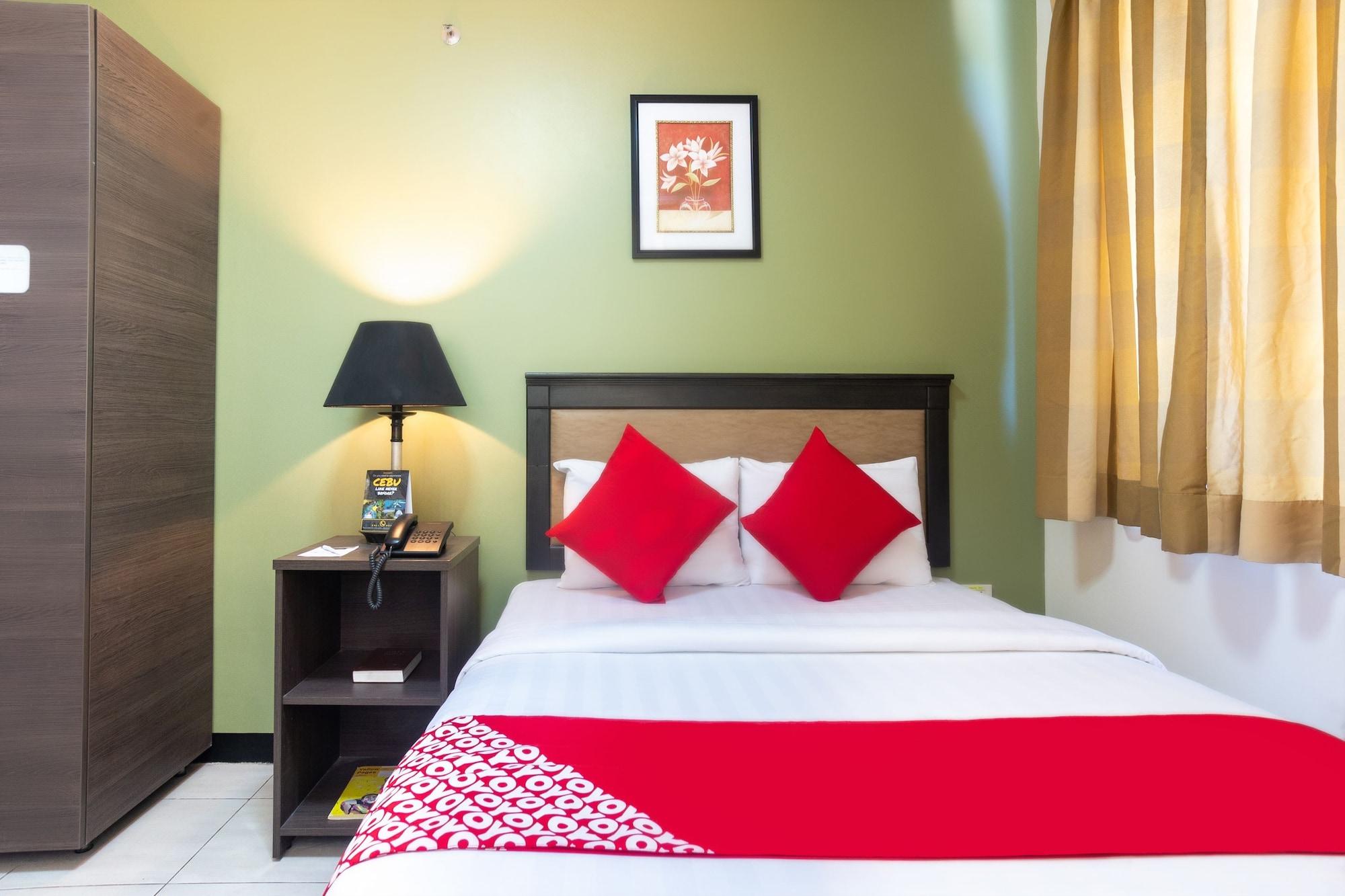 Oyo 187 The Maxwell Hotel Cebu Stadt Exterior foto