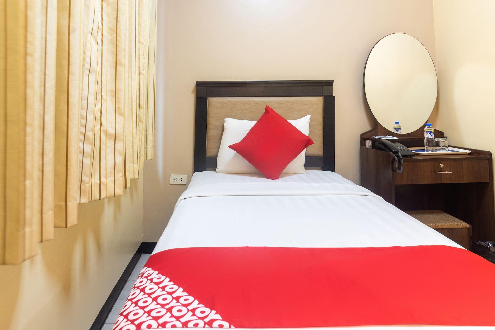 Oyo 187 The Maxwell Hotel Cebu Stadt Exterior foto