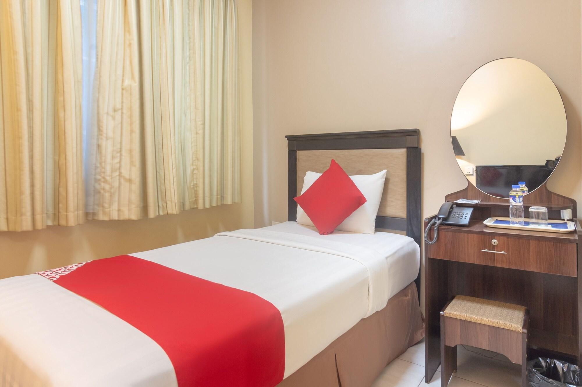 Oyo 187 The Maxwell Hotel Cebu Stadt Exterior foto