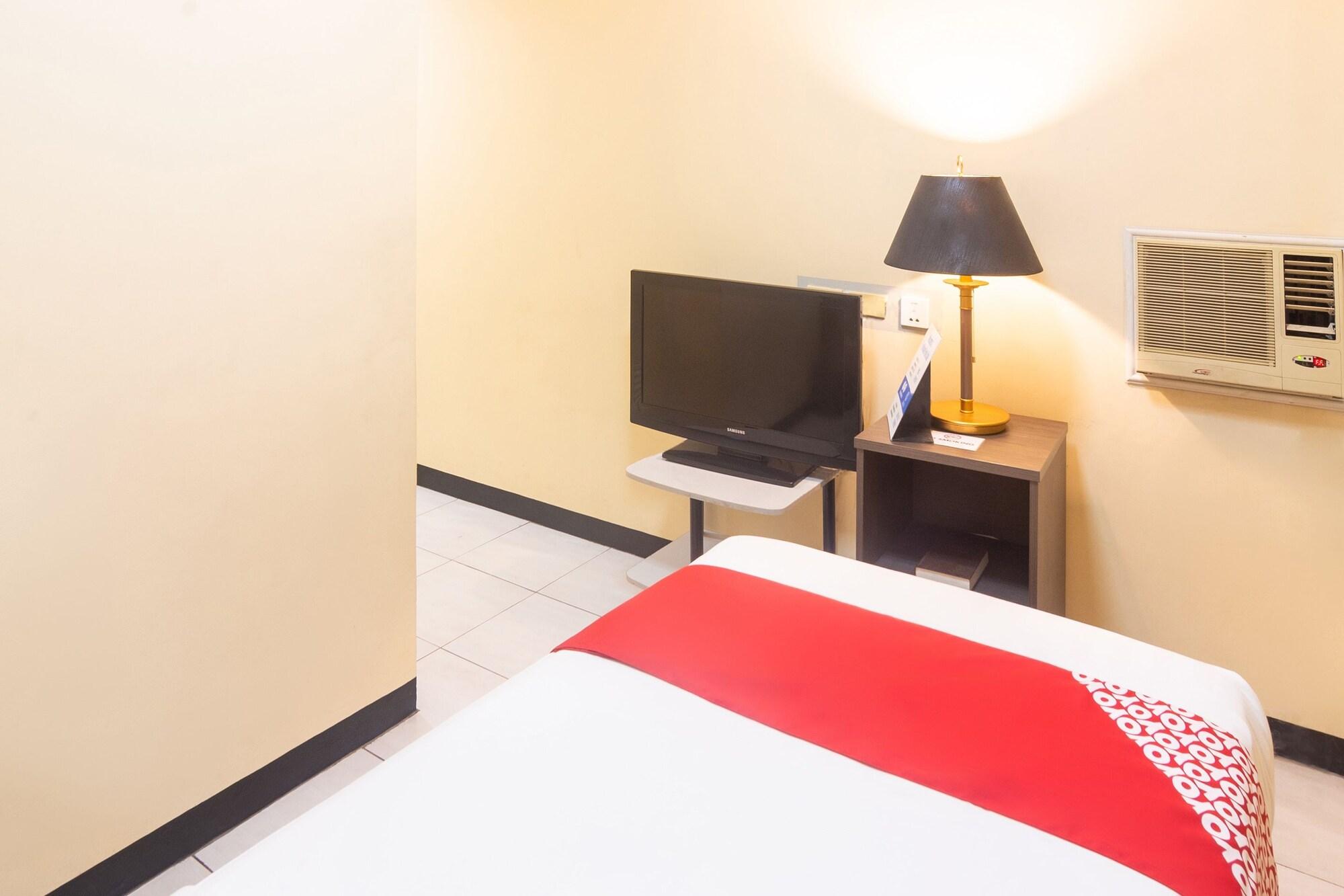 Oyo 187 The Maxwell Hotel Cebu Stadt Exterior foto
