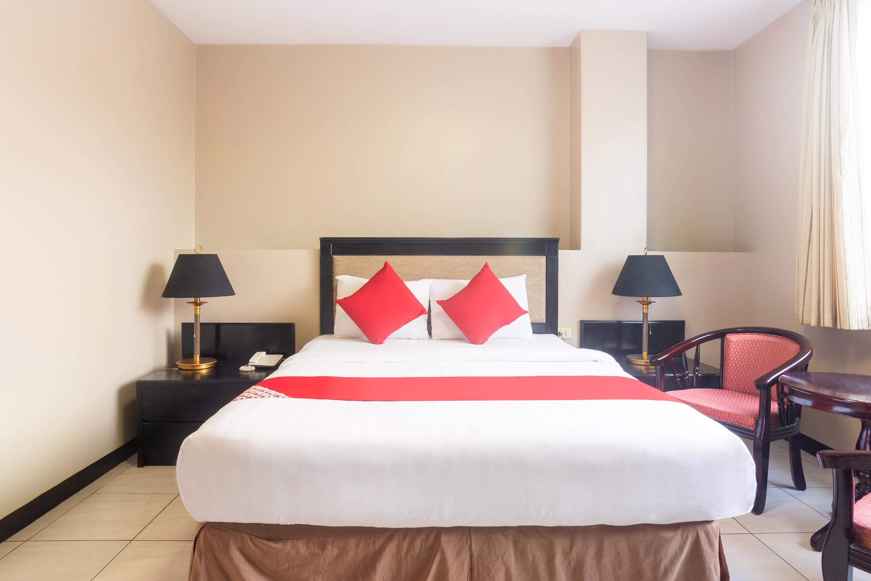 Oyo 187 The Maxwell Hotel Cebu Stadt Exterior foto