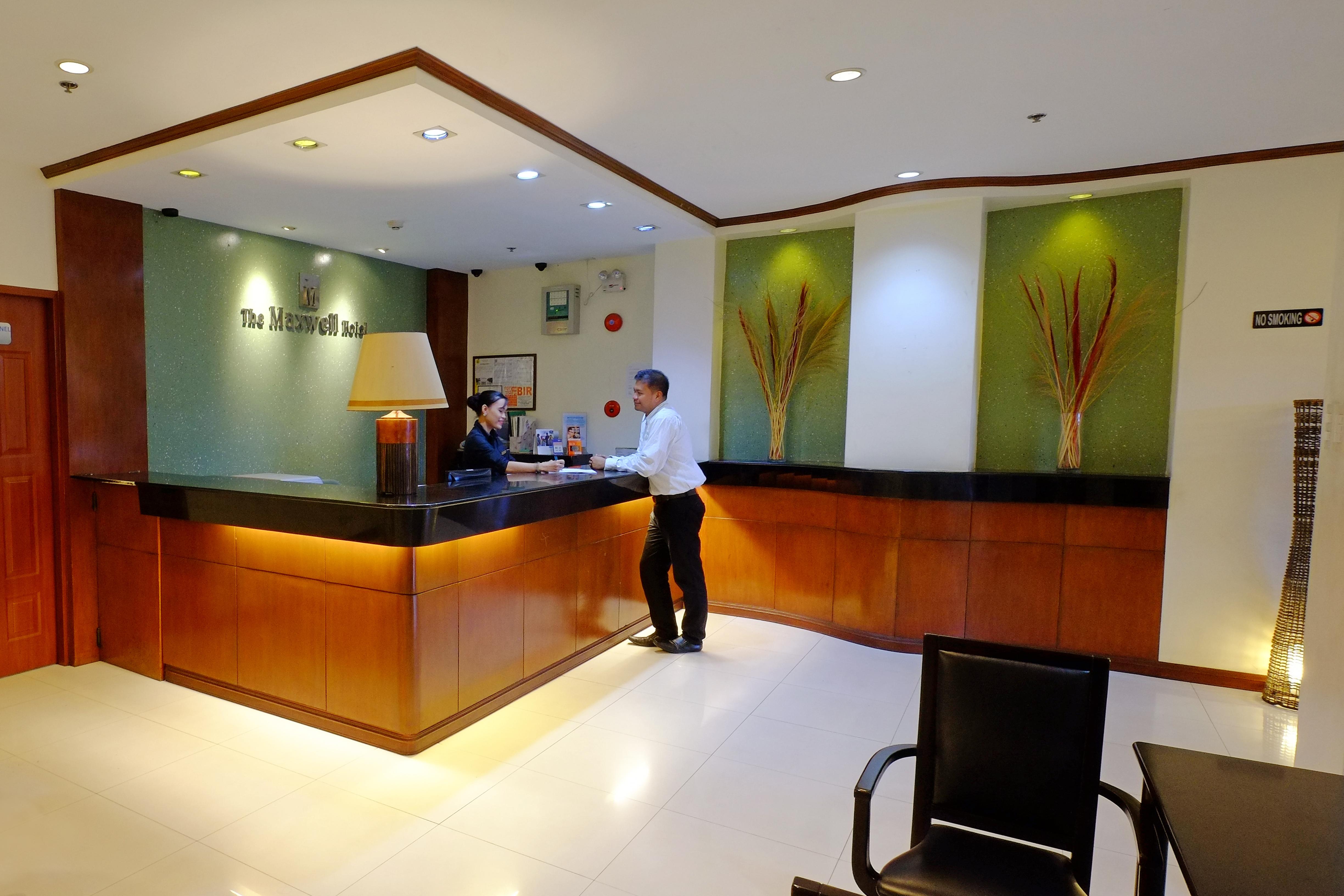 Oyo 187 The Maxwell Hotel Cebu Stadt Exterior foto
