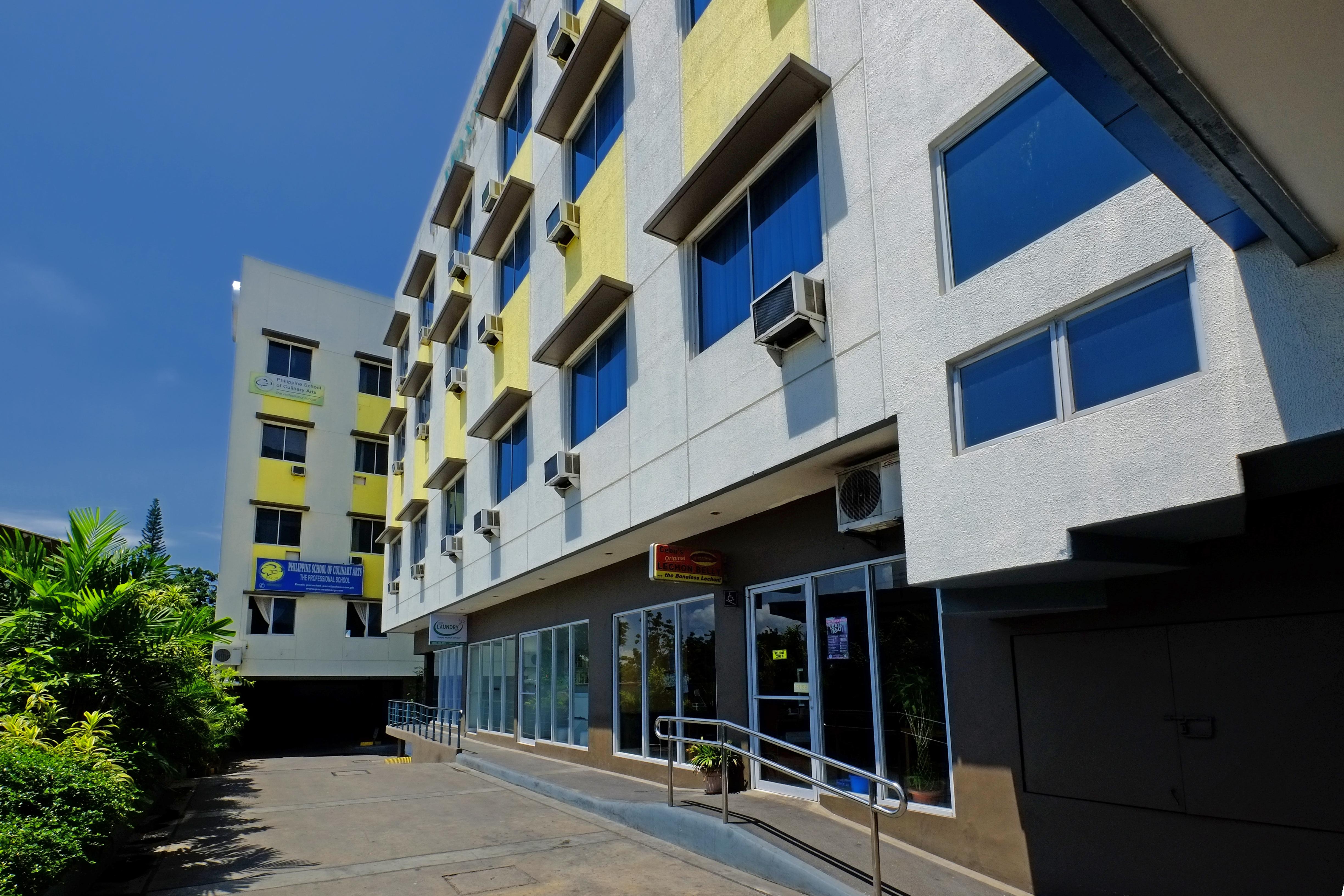 Oyo 187 The Maxwell Hotel Cebu Stadt Exterior foto