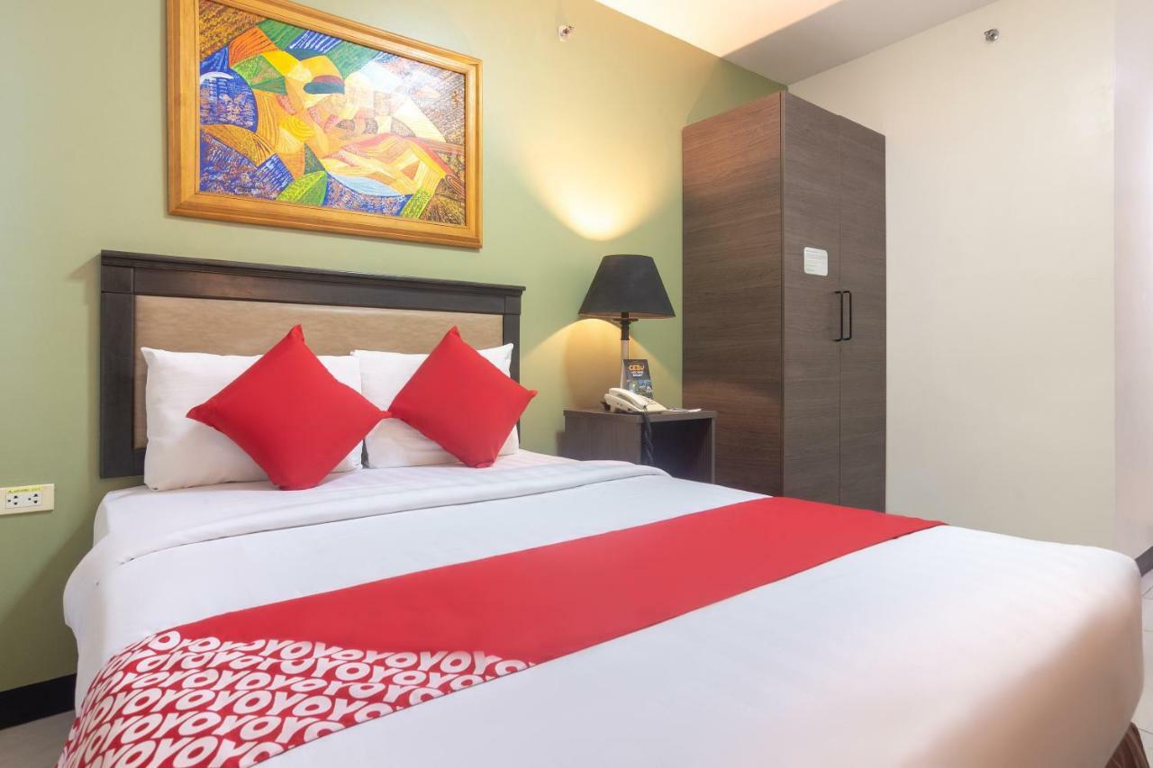 Oyo 187 The Maxwell Hotel Cebu Stadt Exterior foto